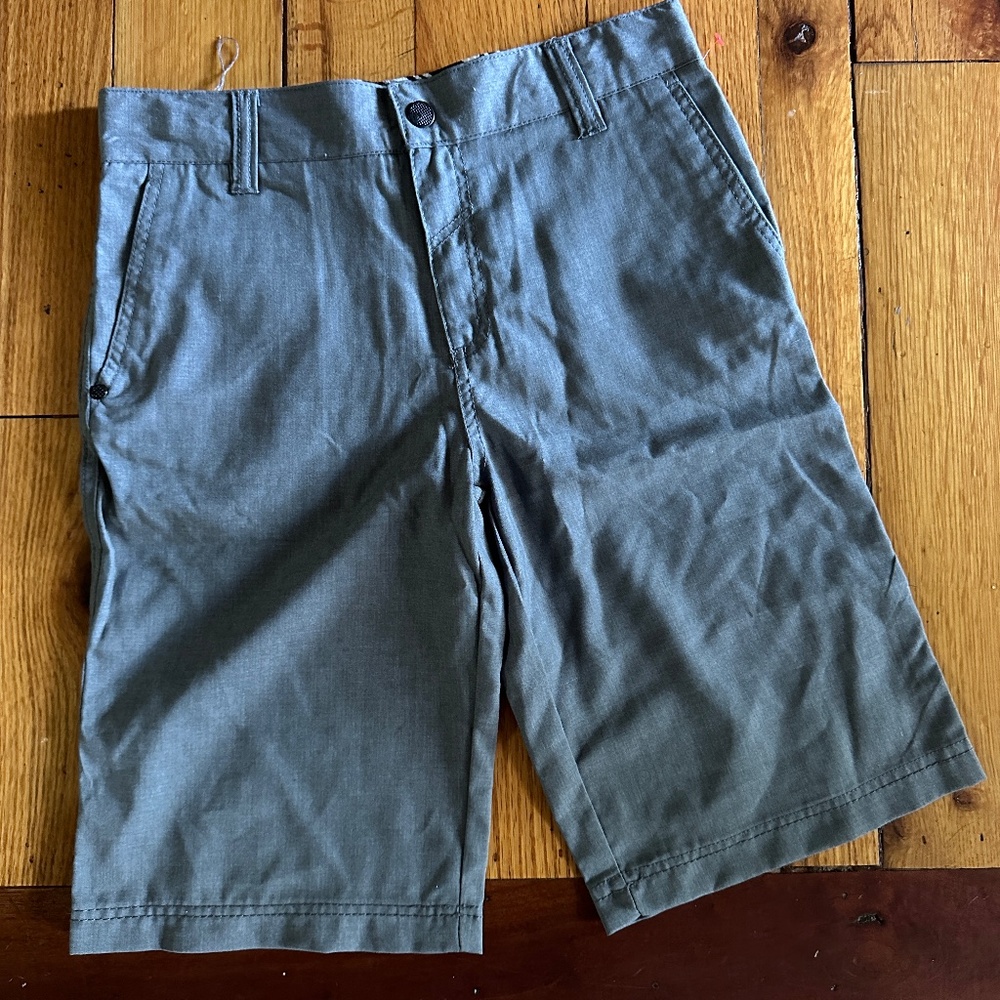Shaun White Boys Charcoal Gray Flat Front Shorts. size L 14
